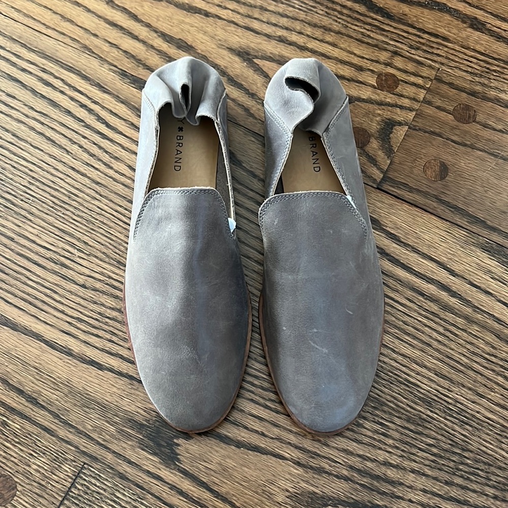 NWOB Lucky Brand Cahill Leather Flat
